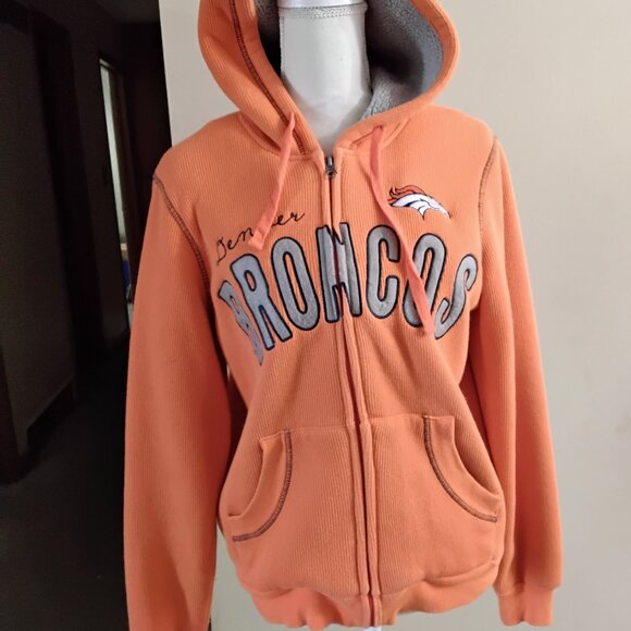 Woman's Warm And Cozy  NFL Denver Broncos Full Zip Jacket. Size M - Picture 1 of 6